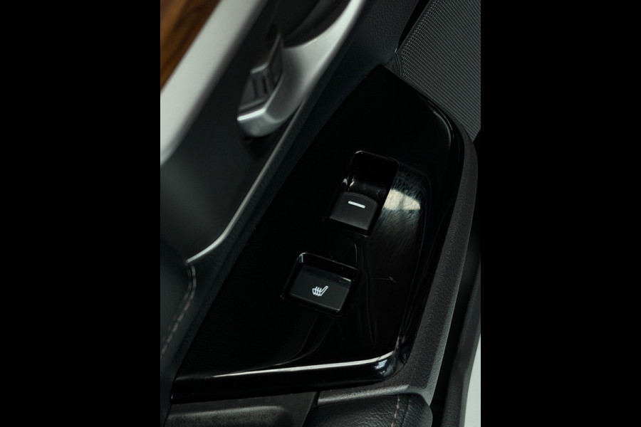 Honda CR-V 1.5 AWD Executive CarPlay Camera Panorama