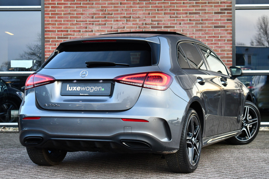 Mercedes-Benz A-Klasse 250 e AMG Pano Distronic Night Carplay Multibeam-LED