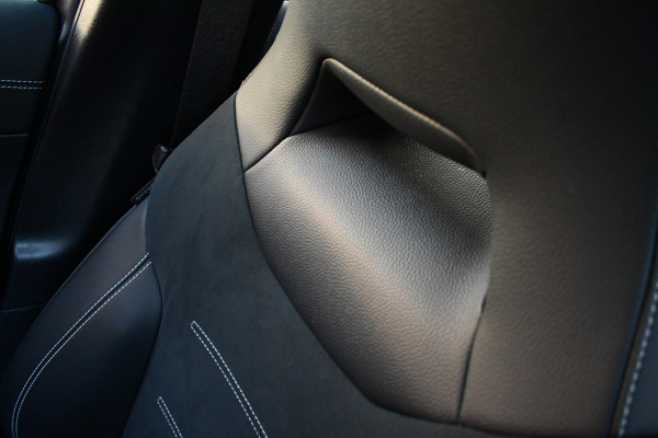 Mercedes-Benz A-Klasse 250 e AMG Pano Distronic Night Carplay Multibeam-LED