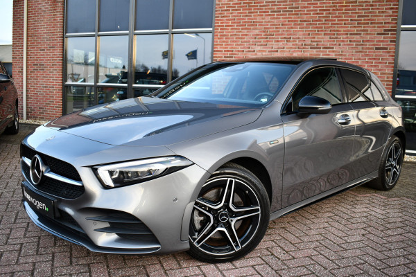 Mercedes-Benz A-Klasse 250 e AMG Pano Distronic Night Carplay Multibeam-LED