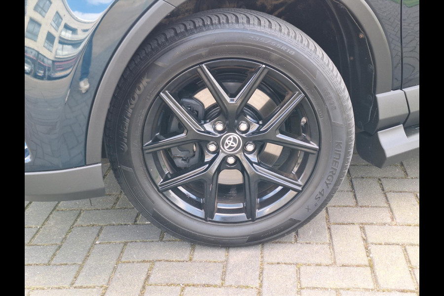 Toyota RAV4 2.5 Hybrid AWD Black Edition | Schuifdak, Treeplanken, Dodehoekherkenning, Keyless, Parkeersensoren, Elektrische achterklep