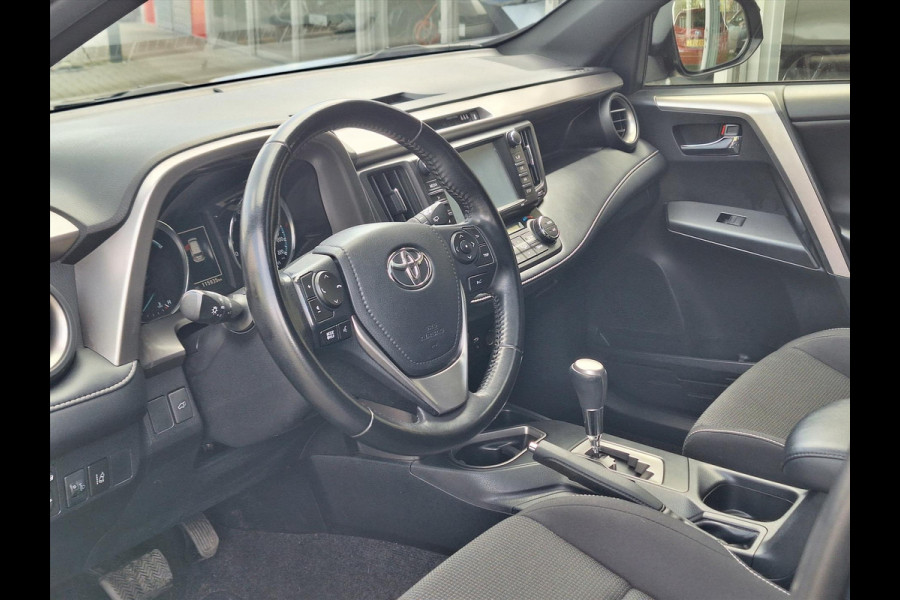 Toyota RAV4 2.5 Hybrid AWD Black Edition | Schuifdak, Treeplanken, Dodehoekherkenning, Keyless, Parkeersensoren, Elektrische achterklep
