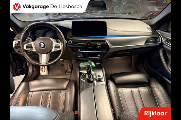 BMW 5 Serie Touring 530e xDrive High Executive M-sport / leer / pano / navi / head-up / Apple carplay