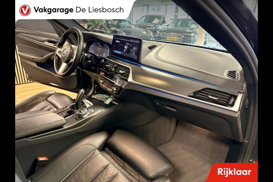 BMW 5 Serie Touring 530e xDrive High Executive M-sport / leer / pano / navi / head-up / Apple carplay