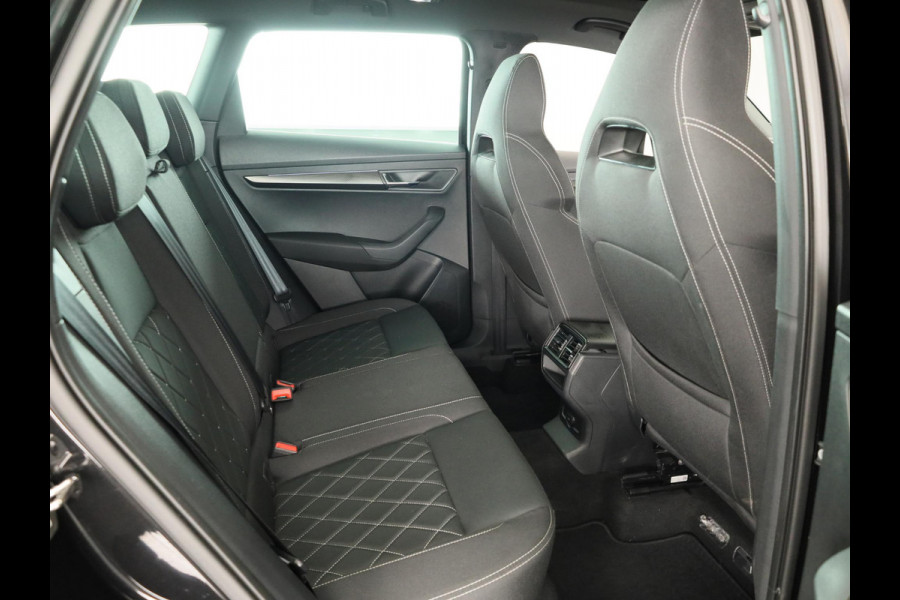 Škoda Karoq 1.5 TSI ACT Sportline Business 150 pk Automaat (DSG) | Verlengde garantie | Navigatie | Panoramadak | Parkeersensoren | Achteruitrijcamera | Stoelverwarming |