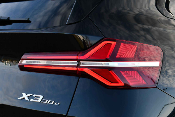 BMW X3 30e xDrive M-Sport Pano ACC 360 H/K HUD 20inch