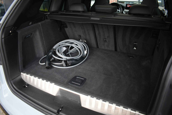 BMW X3 xDrive30e M-Sport Pano M-zetels Trekhaak HUD Laser 20inch