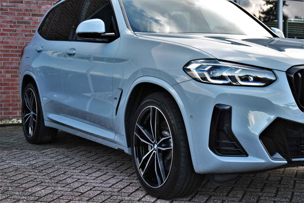 BMW X3 xDrive30e M-Sport Pano M-zetels Trekhaak HUD Laser 20inch