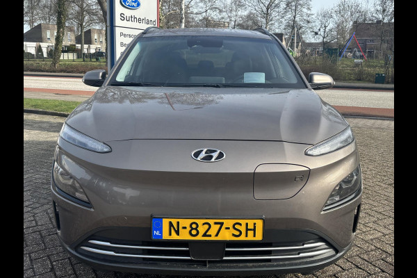 Hyundai Kona EV Fashion 64 kWh | Trekhaak | Head-Up Display | Keyless entry | Navigatie | SCI