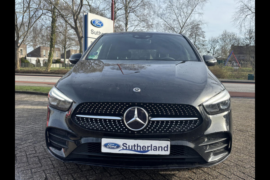 Mercedes-Benz B-Klasse 250 e AMG Line | SCI | Plug-in Hybride | PHEV | Stoelverwarming | Camera | Navigatiesysteem | getint warmtewerend glas