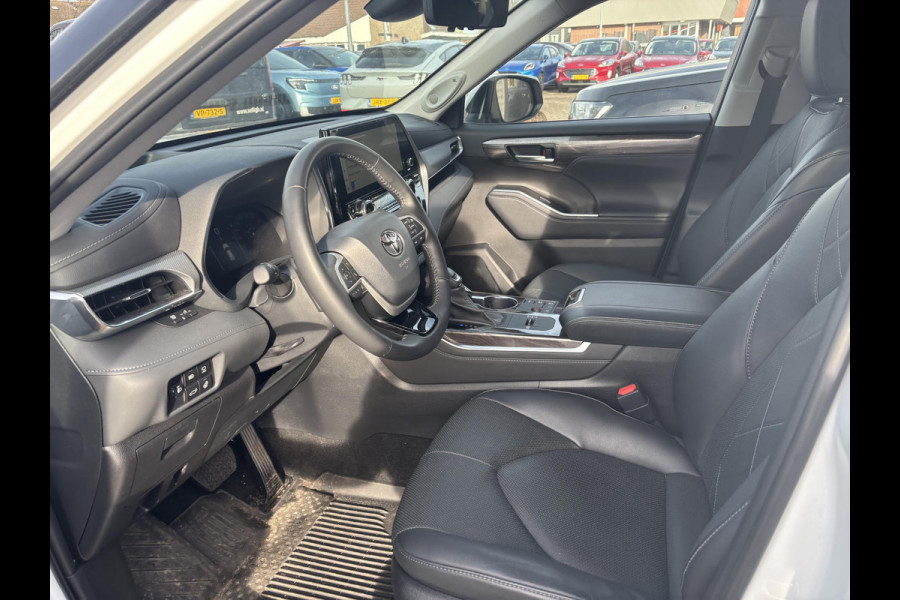 Toyota highlander 2.5 AWD Hybrid Premium | Bellen voor bezichtiging  | 7p |  Panoramadak | 360 graden camera | Platinum Pearl White | Adaptieve cruisecontrol | JBL audio | Head up Display | Stoelverwarming | Achterbank verwarmd | SCI