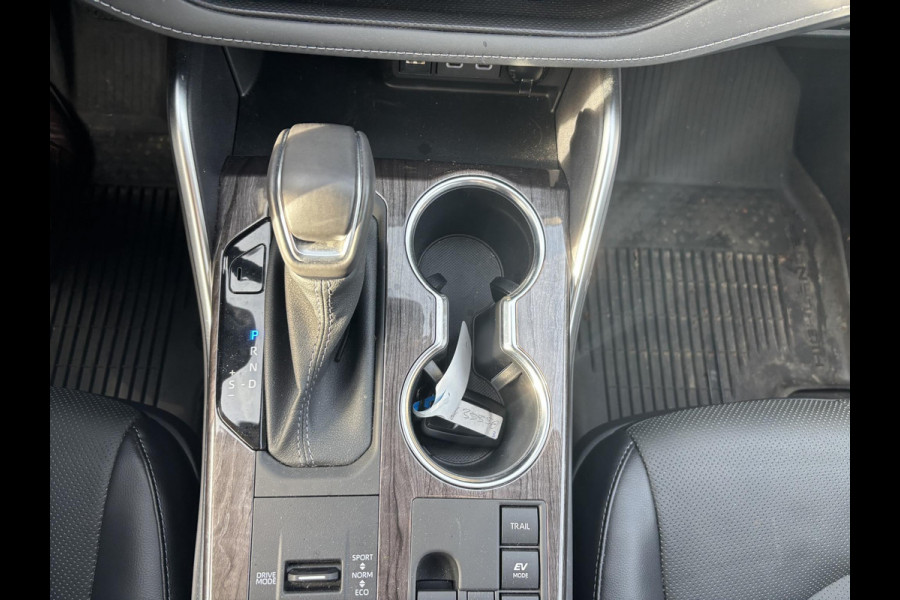 Toyota highlander 2.5 AWD Hybrid Premium | Bellen voor bezichtiging  | 7p |  Panoramadak | 360 graden camera | Platinum Pearl White | Adaptieve cruisecontrol | JBL audio | Head up Display | Stoelverwarming | Achterbank verwarmd | SCI