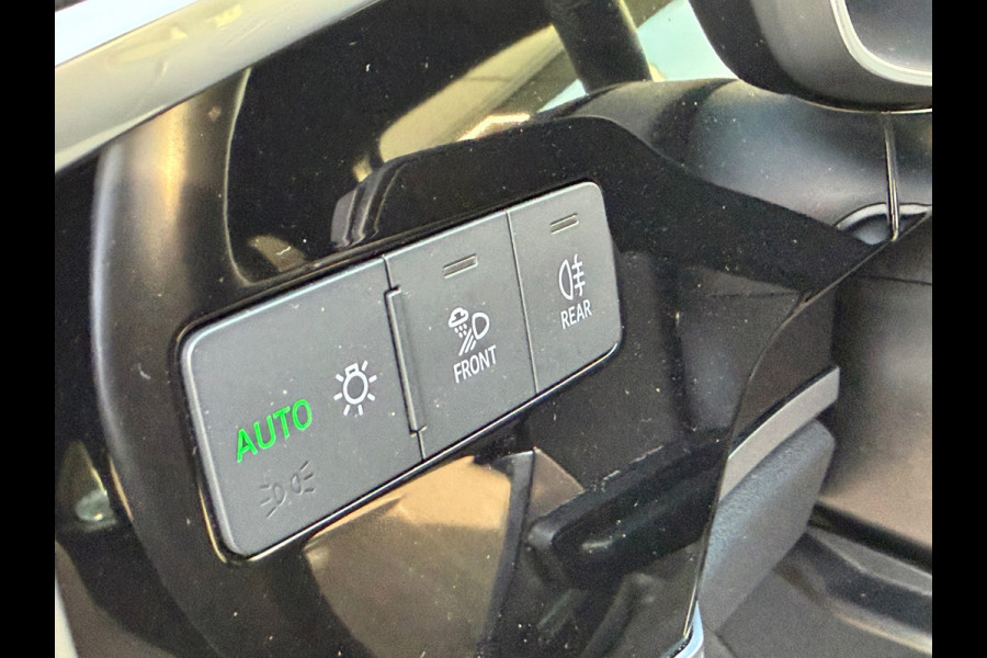 Audi Q3 Sportback 35 TFSI Advanced S Edition Automaat / 150 Pk / Navi / Cruise / Climate / Full Led / 20"Lichtmetaal.