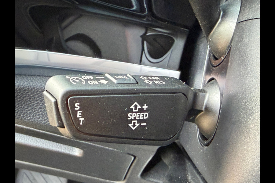 Audi Q3 Sportback 35 TFSI Advanced S Edition Automaat / 150 Pk / Navi / Cruise / Climate / Full Led / 20"Lichtmetaal.