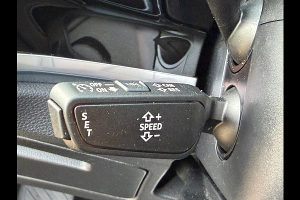 Audi Q3 Sportback 35 TFSI Advanced S Edition Automaat / 150 Pk / Navi / Cruise / Climate / Full Led / 20"Lichtmetaal.