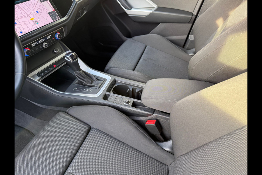 Audi Q3 Sportback 35 TFSI Advanced S Edition Automaat / 150 Pk / Navi / Cruise / Climate / Full Led / 20"Lichtmetaal.