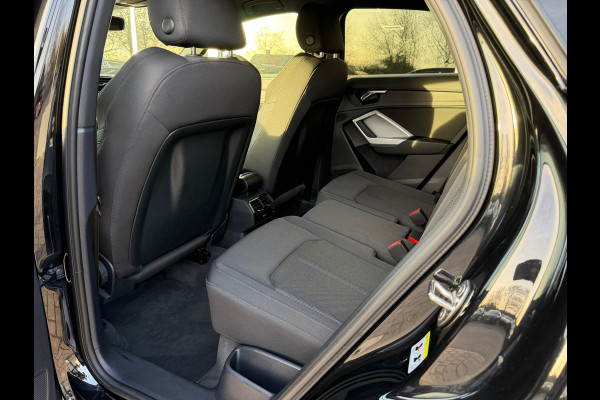 Audi Q3 Sportback 35 TFSI Advanced S Edition Automaat / 150 Pk / Navi / Cruise / Climate / Full Led / 20"Lichtmetaal.