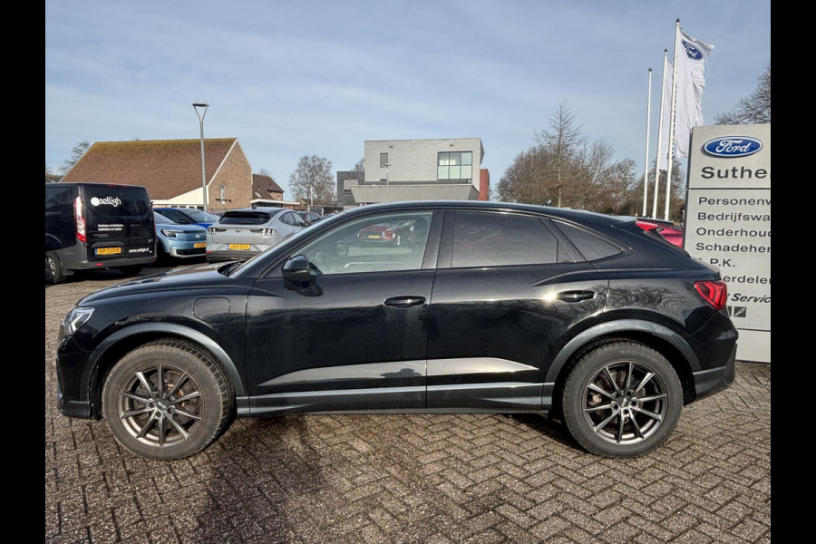 Audi Q3 Sportback 45 TFSI e S Edition | Trekhaak | Stoelverwarming | Achteruitrijcamera  | Sportstoelen