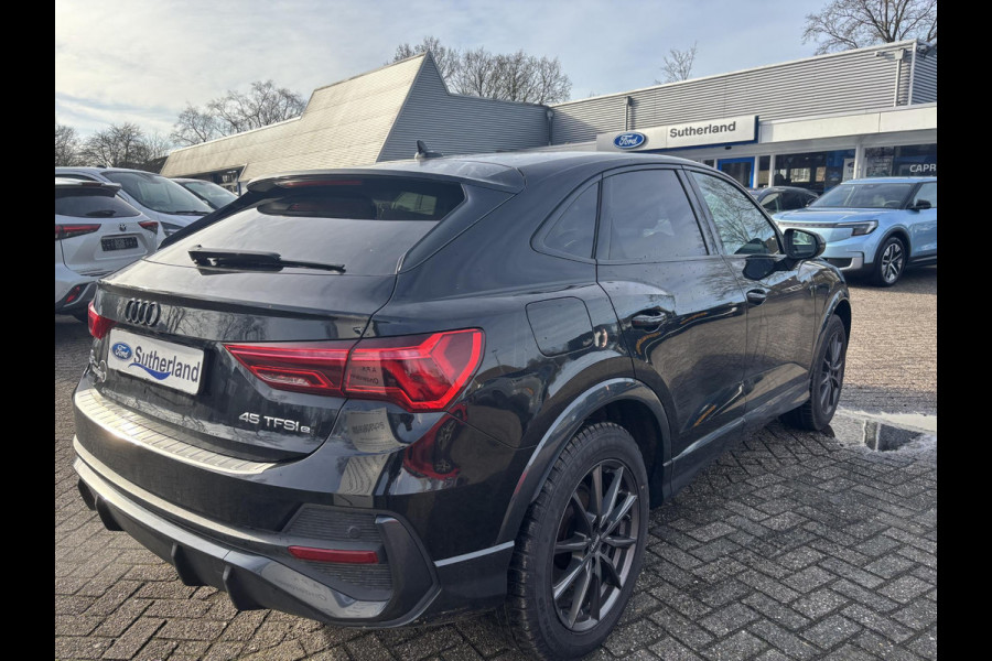 Audi Q3 Sportback 45 TFSI e S Edition | Trekhaak | Stoelverwarming | Achteruitrijcamera  | Sportstoelen