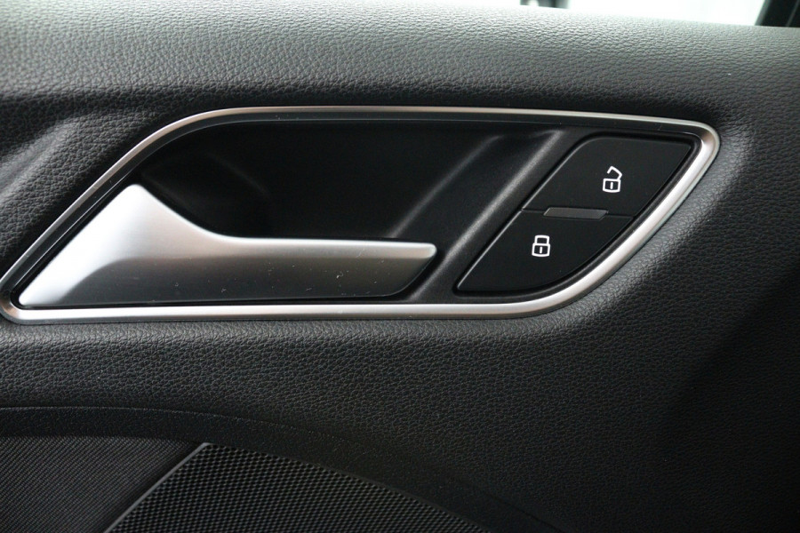 Audi A3 Sportback 1.5 TFSI CoD Design Pro Line Plus (CARPLAY NAVIGATIE, PARKEERSENSOREN, STOELVERWARMING, GOED ONDERHOUDEN)