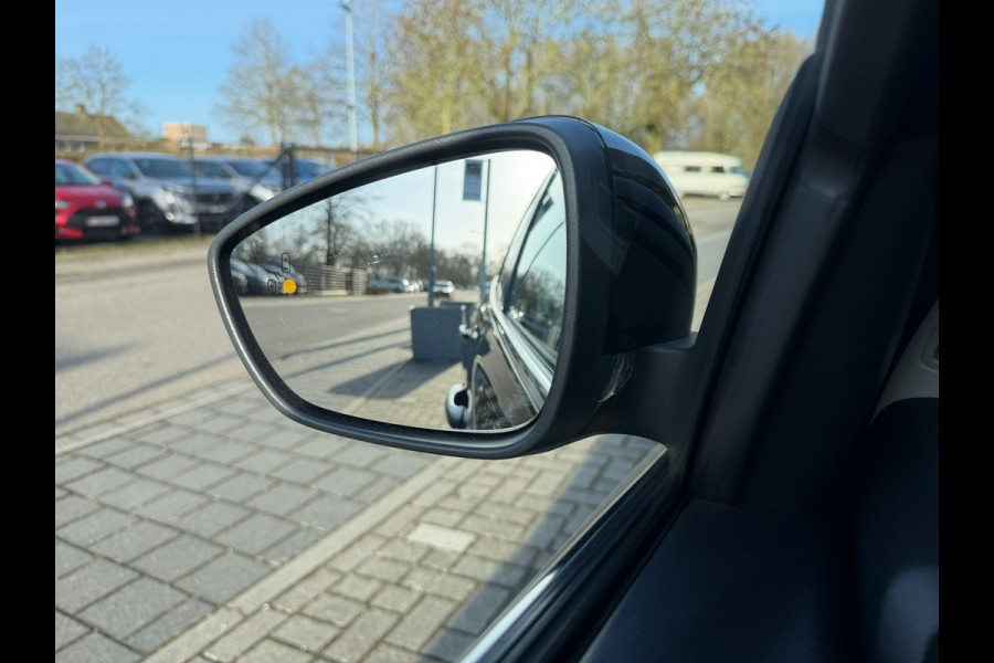 Ford FOCUS Wagon 1.0 EcoBoost Titanium X Business Navi / Cruise / Camera / Virtual Cockpit / Site Asist / Lichtmetaal.