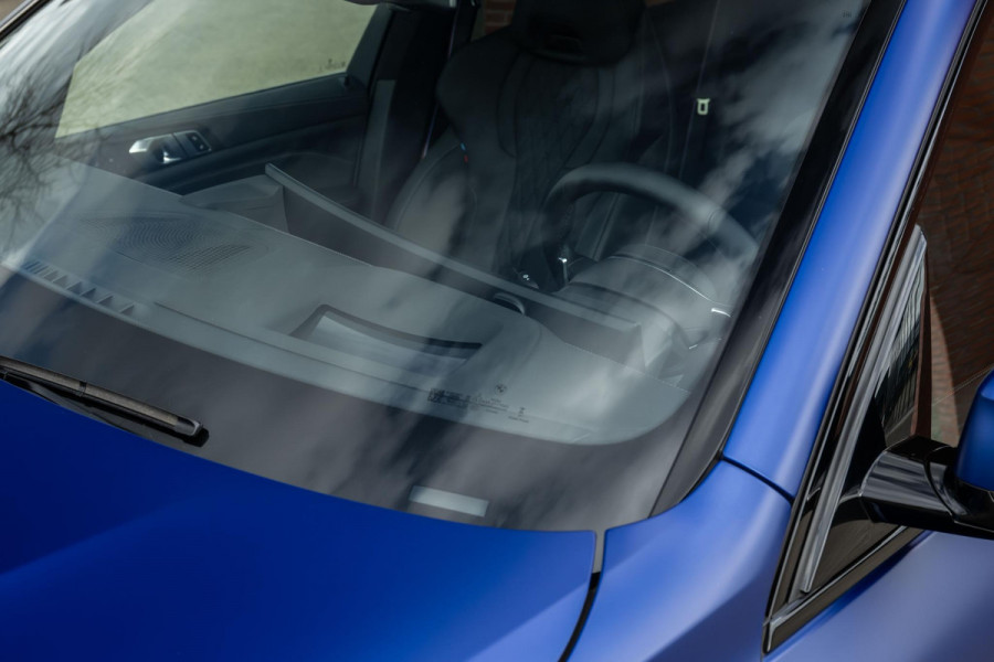 BMW X5 xDrive50e M-Sport Pro M-Seats Sky Individual Lack