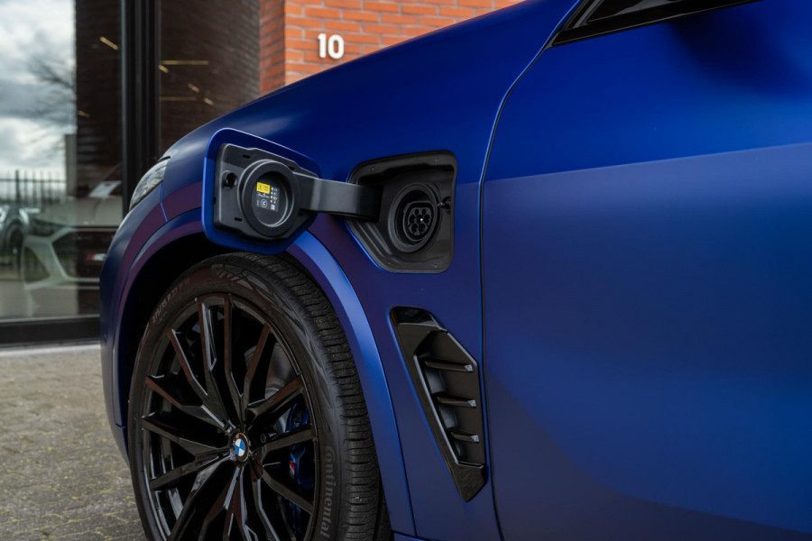 BMW X5 xDrive50e M-Sport Pro M-Seats Sky Individual Lack