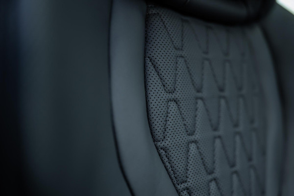 BMW X5 xDrive50e M-Sport Pro M-Seats Sky Individual Lack