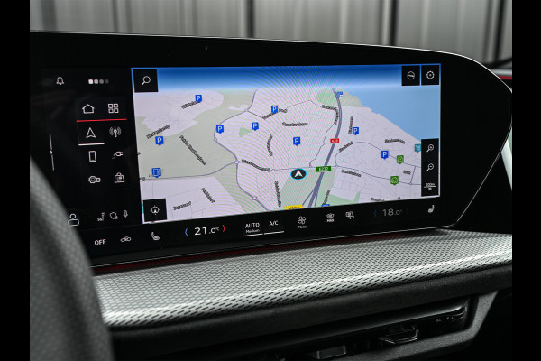 Audi Q5 Sportback 2.0 TFSI e-hybrid quattro S edition Competition | Luchtvering | S-Seats | Panorama dak | Trekhaak | Digital Oled | Adaptive Cruise | Tech Plus | 360 Camera | Memory | Ambiance interieur