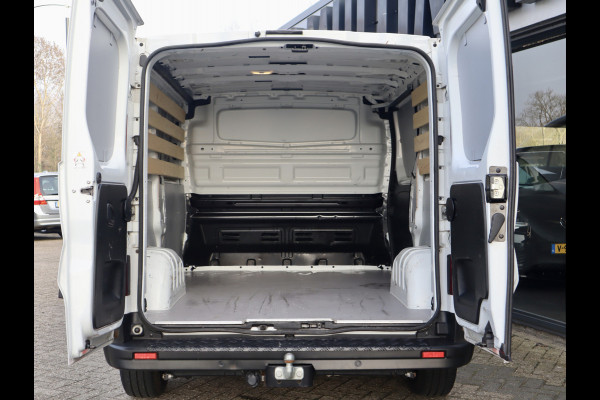 Renault Trafic 2.0 dCi ENKELE CABINE MARGE-BTW VRIJ