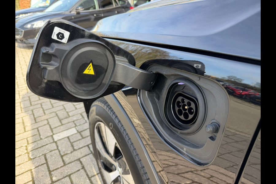 Volvo XC40 1.5 T4 Recharge Inscription Business / Navi / Climate / Cruise / Camera / 18".