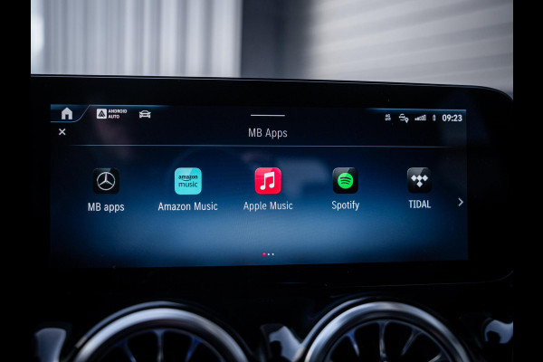 Mercedes-Benz GLA 250 e AMG Line - Facelift l Dealer OH l ACC l Camera