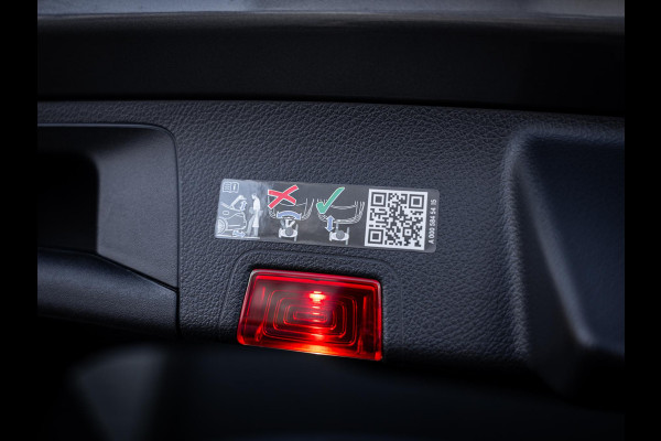 Mercedes-Benz GLA 250 e AMG Line - Facelift l Dealer OH l ACC l Camera