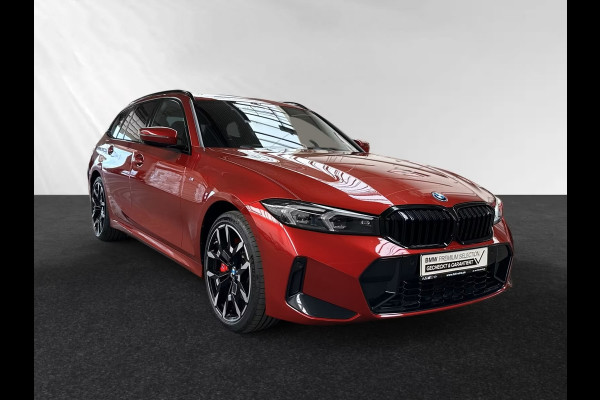 BMW 3 Serie Touring 330e xDrive M-SPORT ** LED, NAVI+, PANORAMA, TREKH, MEM, HuD, 19-inch LMV ** 1e EIG - UNFALLFREI - Ex BMW ** ** INFORMEER OOK NAAR ONZE AANTREKKELIJKE FINANCIAL-LEASE TARIEVEN **