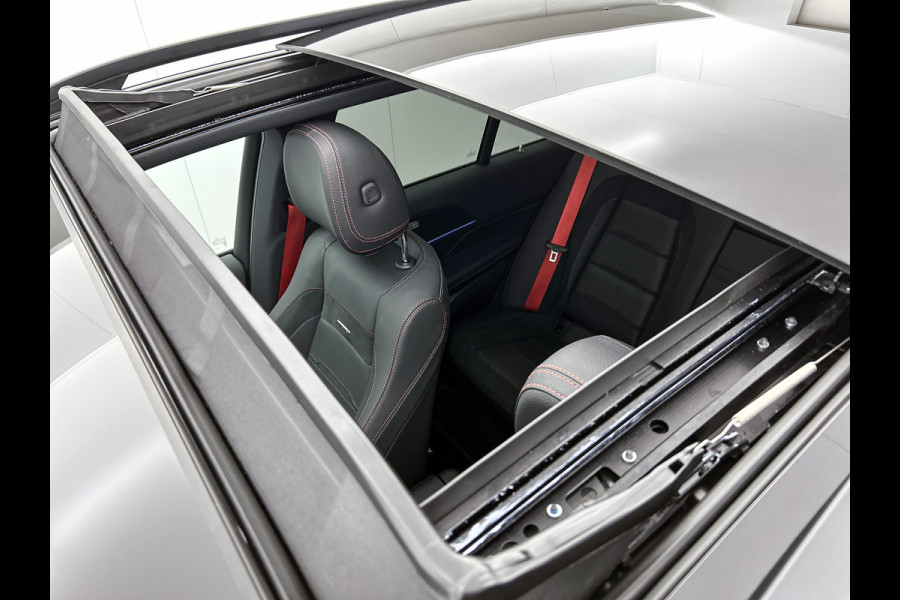 Mercedes-Benz GLE Mercedes-AMG 53 Hybrid 4MATIC+ AMG | Night Pakket | Panorama Schuif-Kanteldak | Burmester Surround-Soundsystem | Airmatic. Inclusief 24 maanden MB Certified garantie voor Europa.