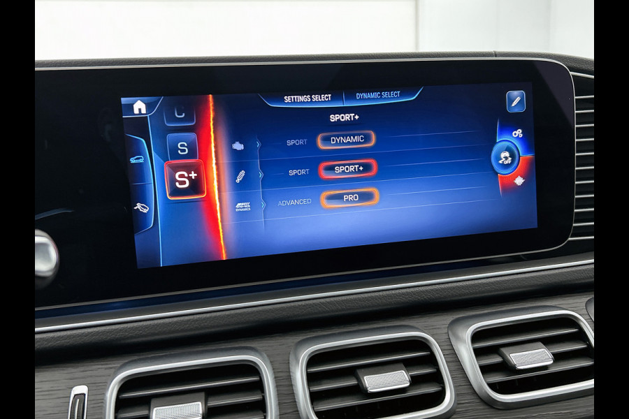 Mercedes-Benz GLE Mercedes-AMG 53 Hybrid 4MATIC+ AMG | Night Pakket | Panorama Schuif-Kanteldak | Burmester Surround-Soundsystem | Airmatic. Inclusief 24 maanden MB Certified garantie voor Europa.