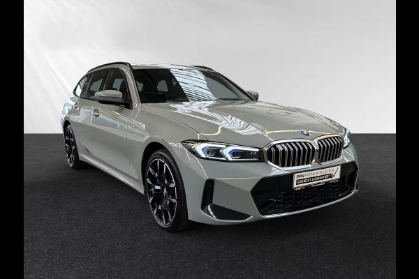 BMW 3 Serie Touring 330e xDrive M-SPORT ** LED, NAVI+, PANORAMA, TREKH, MEM, HuD, 19-inch LMV ** 1e EIG - UNFALLFREI - Ex BMW ** ** INFORMEER OOK NAAR ONZE AANTREKKELIJKE FINANCIAL-LEASE TARIEVEN **