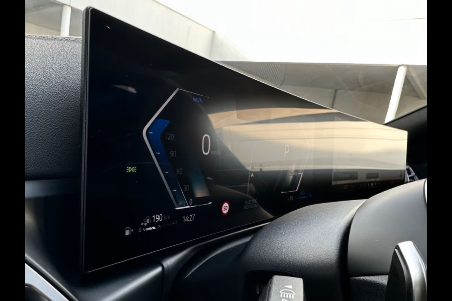 BMW 3 Serie Touring 330e M-SPORT (LCi) ** LED, M-SPORTST, LEDER, PANO, TREKH, HuD, ACC, 19-inch LMV ** 1e EIG - Ex BMW-AG ** * INFORMEER OOK NAAR ONZE AANTREKKELIJKE FINANCIAL-LEASE TARIEVEN **