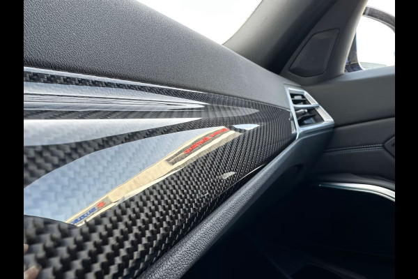 BMW 3 Serie Touring 330e M-SPORT (LCi) ** LED, M-SPORTST, LEDER, PANO, TREKH, HuD, ACC, 19-inch LMV ** 1e EIG - Ex BMW-AG ** * INFORMEER OOK NAAR ONZE AANTREKKELIJKE FINANCIAL-LEASE TARIEVEN **