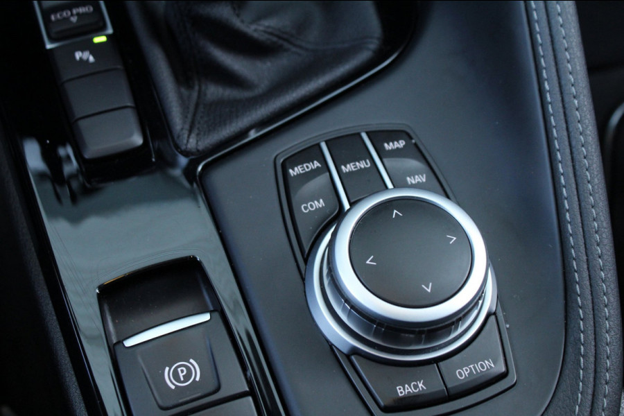 BMW X2 SDrive20i 192pk High Executive Edition AUTOMAAT NL-Auto NAP