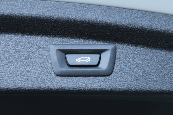 BMW X2 SDrive20i 192pk High Executive Edition AUTOMAAT NL-Auto NAP