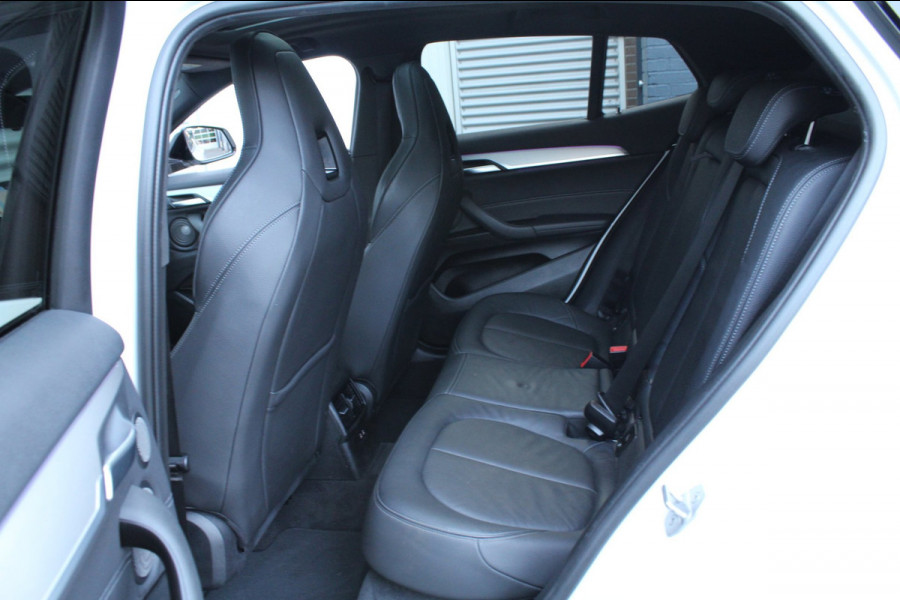 BMW X2 SDrive20i 192pk High Executive Edition AUTOMAAT NL-Auto NAP