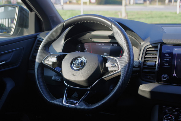 Škoda Karoq 1.5 TSI 150 PK Automaat ACT Sportline Business, Panoramadak, Winterpakket, Adap. Cruise Control, Keyless