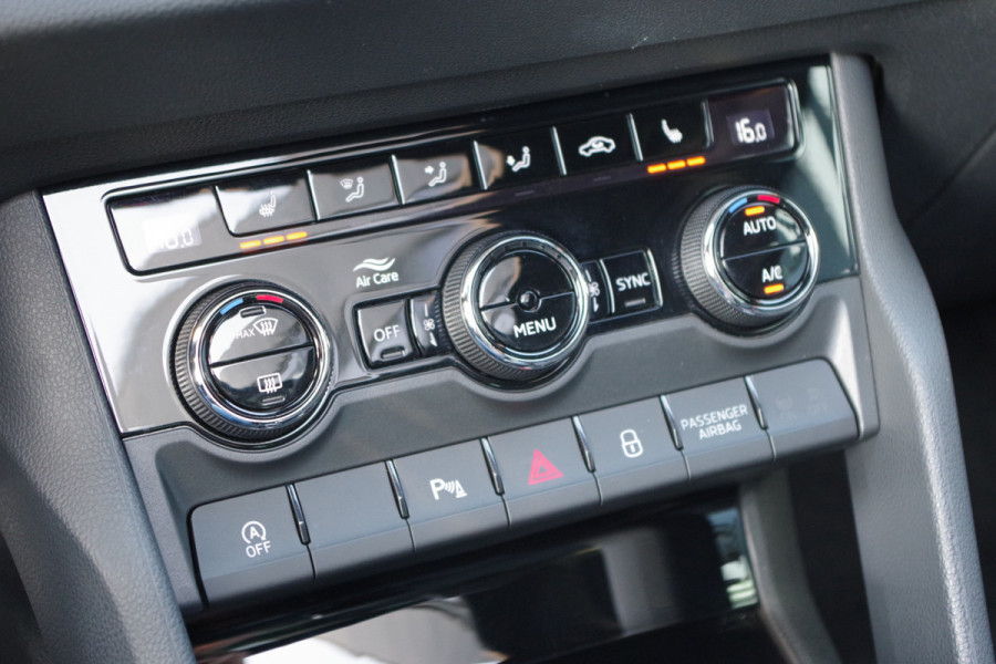 Škoda Karoq 1.5 TSI 150 PK Automaat ACT Sportline Business, Panoramadak, Winterpakket, Adap. Cruise Control, Keyless