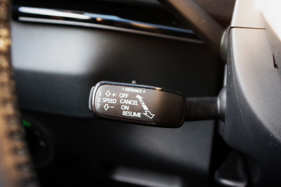 Škoda Karoq 1.5 TSI 150 PK Automaat ACT Sportline Business, Panoramadak, Winterpakket, Adap. Cruise Control, Keyless