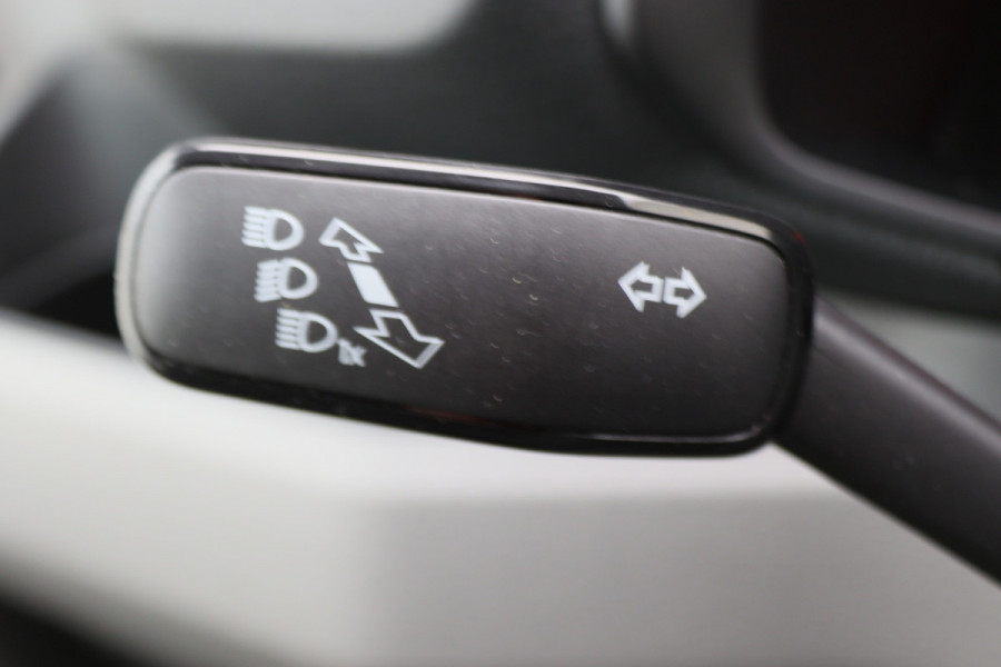 Volkswagen Crafter 35 2.0 TDI DSG 177 PK L3H2 Airco, Camera, ACC, Apple Carplay, Verwarmde Stoelen, LED, Trekhaak