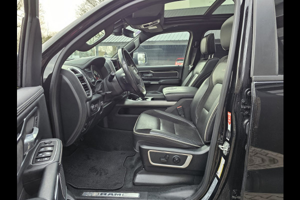 Dodge Ram 1500 5.7 V8 4x4 Crew Cab Laramie | Pano | Trekhaak | Leder | Alpine | Keyless | Camera | Sidesteps | Navi | 12" scherm | Klep uitlaat |