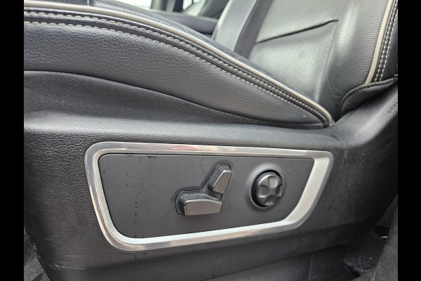 Dodge Ram 1500 5.7 V8 4x4 Crew Cab Laramie | Pano | Trekhaak | Leder | Alpine | Keyless | Camera | Sidesteps | Navi | 12" scherm | Klep uitlaat |