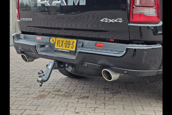 Dodge Ram 1500 5.7 V8 4x4 Crew Cab Laramie | Pano | Trekhaak | Leder | Alpine | Keyless | Camera | Sidesteps | Navi | 12" scherm | Klep uitlaat |
