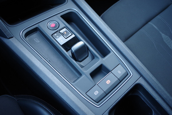 CUPRA Leon Sportstourer 1.4 e-Hybrid 204 PK BNS, Kuipstoelen, Winterpakket, Memory, Camera, Carplay